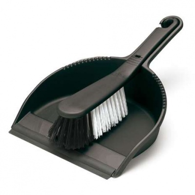 Dust pan and brush set